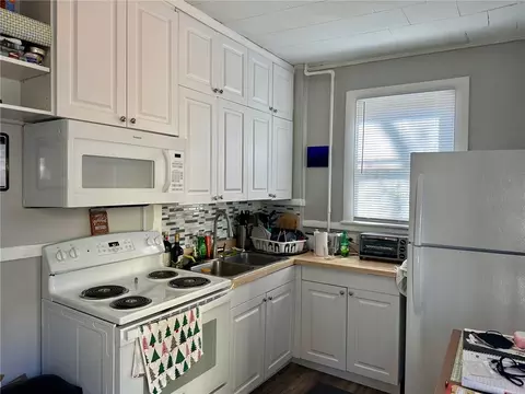 455 Carrington Ave, Woonsocket, RI 02895 photo 7