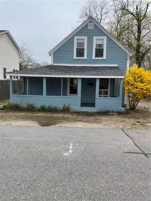 34 Troy Ave, Warwick, RI 02889
