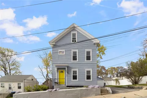 96 Grand View St, Providence, RI 02906