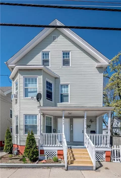 303 Bucklin St, Providence, RI 02907