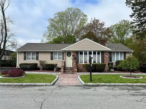2 Terry St, North Providence, RI 02904