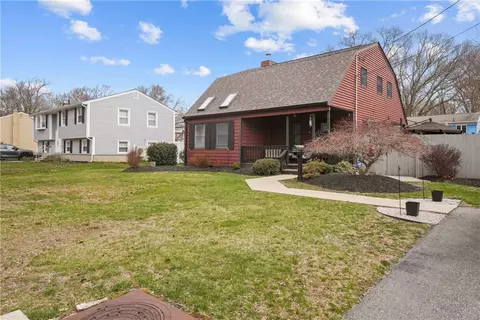 112 Winifred Ave, Warwick, RI 02889