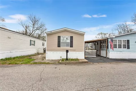 245 Manton Apt 77 St, Pawtucket, RI 02861