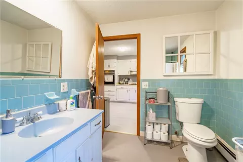 Bath - 8 Saunders Brook Rd, Glocester, RI 02814 photo 4 of 4