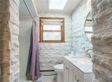 Bath - 8 Saunders Brook Rd, Glocester, RI 02814 photo 1 of 4