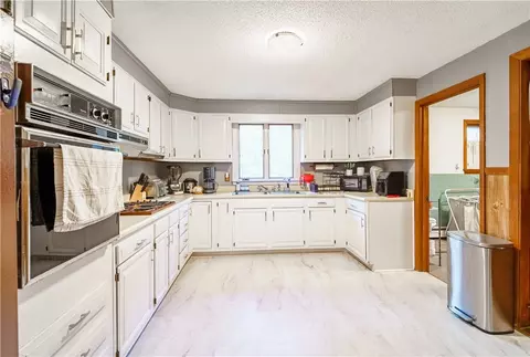 Kitchen - 8 Saunders Brook Rd, Glocester, RI 02814 photo 3 of 5