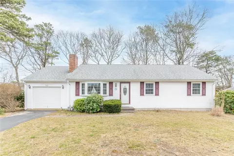 30 Captain Weiler Rd, Yarmouth, MA 02664