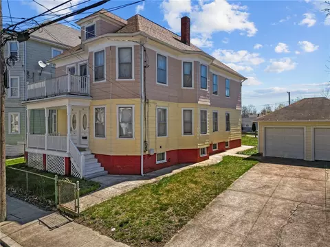71 Vandewater St, Providence, RI 02908