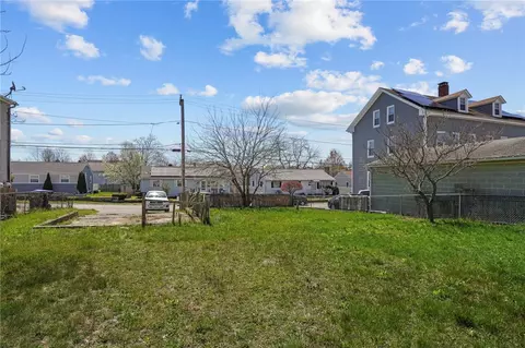 80 Sherwood St, Providence, RI 02908