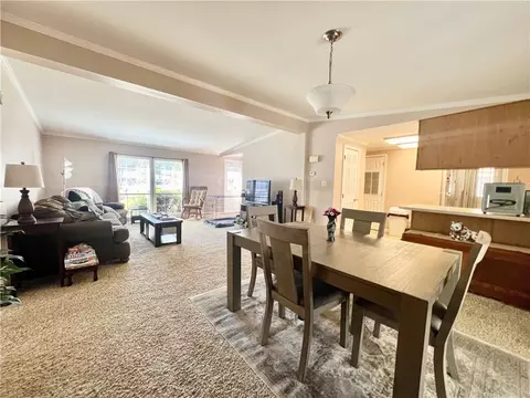 12 Darius Ln, Coventry, RI 02816