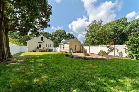 Exterior - 51 Staples Ave, Warwick, RI 02886 photo 6 of 8