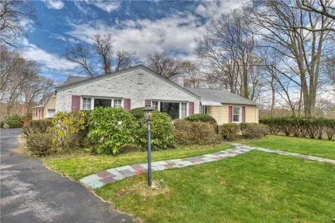 Exterior - 1 Pine Edge Ct, Warwick, RI 02889 photo 13 of 13