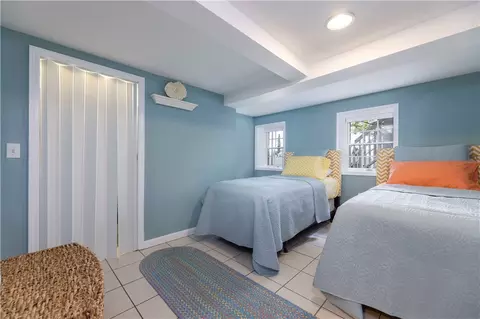 Bedroom - 6 Richmond Dr, Westerly, RI 02891 photo 4 of 6