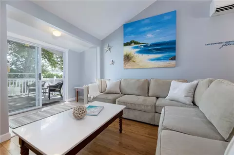 Living - 6 Richmond Dr, Westerly, RI 02891 photo 1 of 4