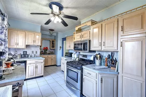 34 Highland Ave, Westerly, RI 02891 photo 32