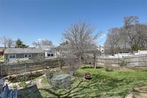 34 Highland Ave, Westerly, RI 02891 photo 11