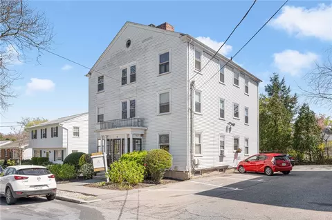 11 North Ave #2, Providence, RI 02906