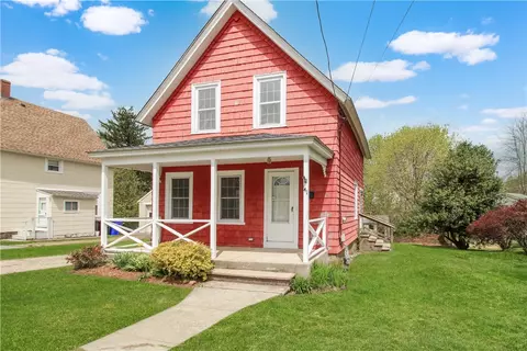 41 Clark St, Westerly, RI 02891