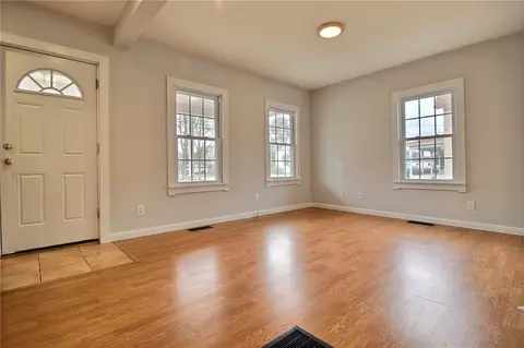 41 Clark St, Westerly, RI 02891 photo 5
