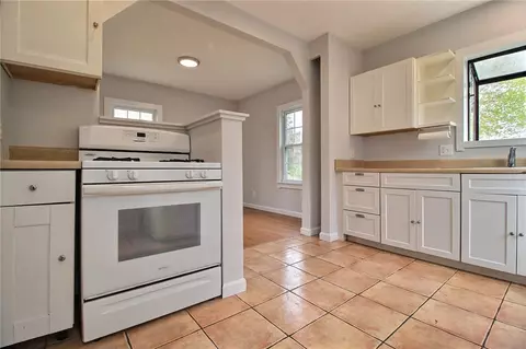 41 Clark St, Westerly, RI 02891 photo 8