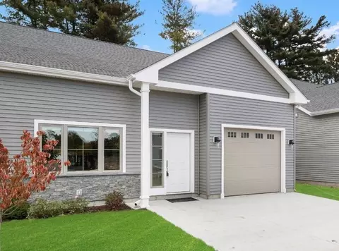 6 W Valley Cir #62, West Warwick, RI 02893