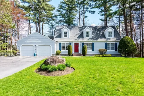 18 Wood Cove Dr, Coventry, RI 02816