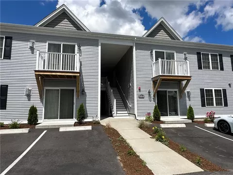 11 Gray Coach Ln #1117, Cranston, RI 02921