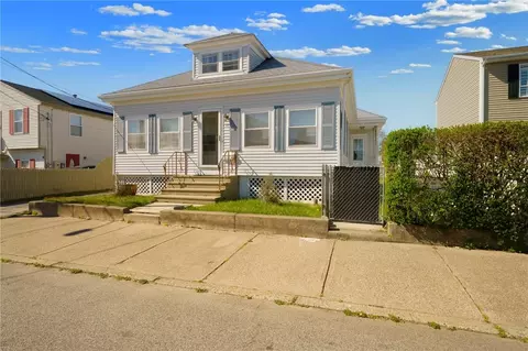 22 Dover St, Pawtucket, RI 02860