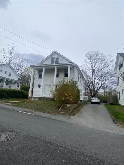 27 Youngs Ave, West Warwick, RI 02893