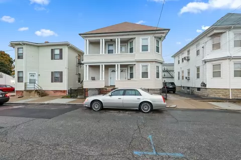 28 Amory St, Providence, RI 02904