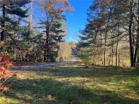 300 Buxton Rd, North Smithfield, RI 02896