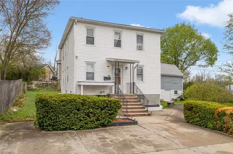 13 Zanfagna St, Johnston, RI 02919