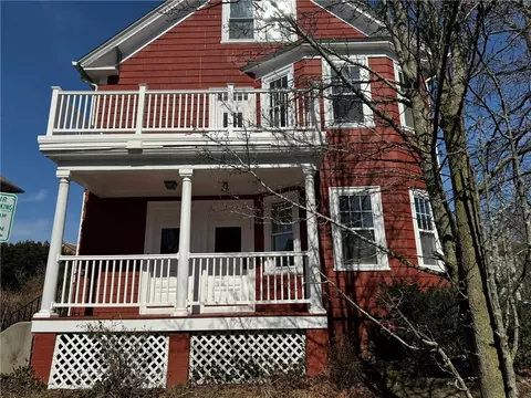 130 4th St, Providence, RI 02906