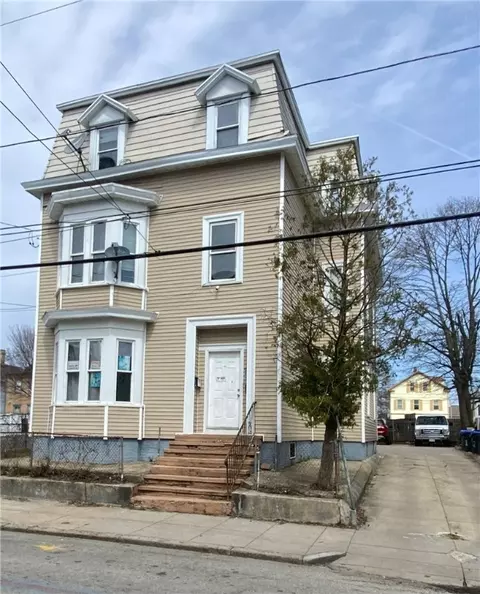 155 Hanover St, Providence, RI 02907