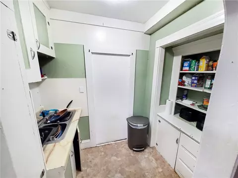 186 High St, Woonsocket, RI 02895 photo 24