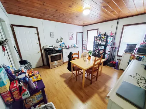 186 High St, Woonsocket, RI 02895 photo 6