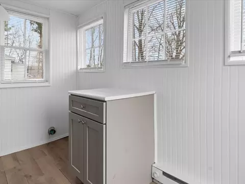 Entry Way - 89 Irving Rd, Warwick, RI 02888 photo 1 of 1