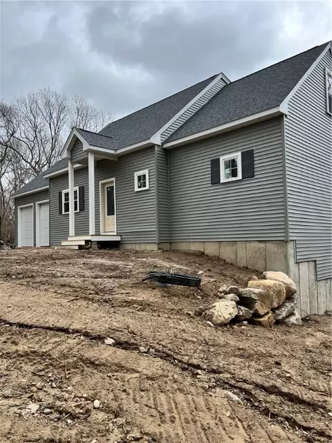 45 Jeannette Ct, Exeter, RI 02822 photo 5