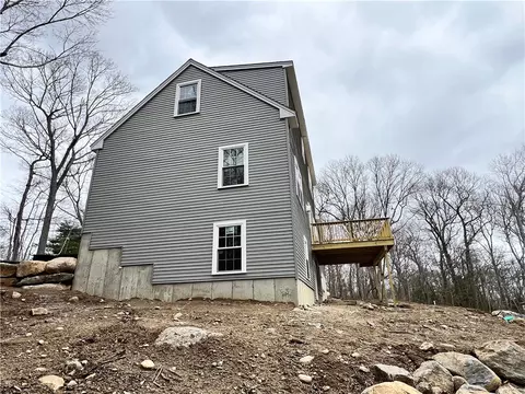 45 Jeannette Ct, Exeter, RI 02822 photo 2