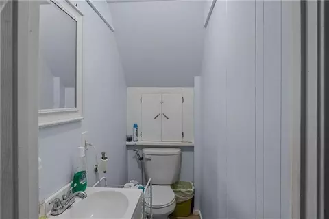 Bath - 58 Paradis Ave, Woonsocket, RI 02895 photo 2 of 4