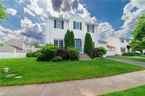 30 Carousel Dr, East Providence, RI 02915