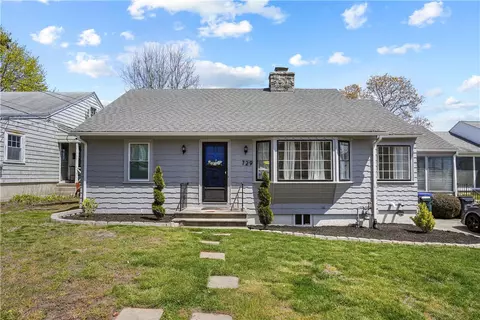 729 Mount Pleasant Ave, Providence, RI 02908