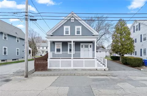27 Catherine St, Bristol, RI 02809