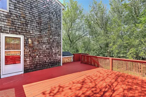2 Central Ct, Warren, RI 02885 photo 33