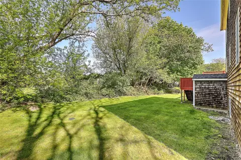 2 Central Ct, Warren, RI 02885 photo 36
