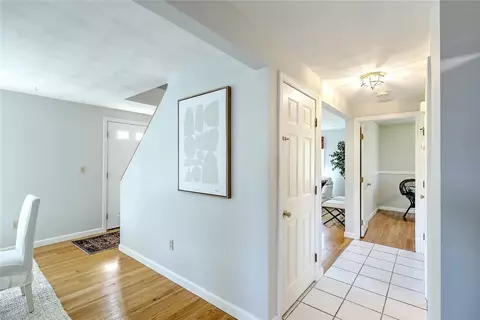 2 Central Ct, Warren, RI 02885 photo 16