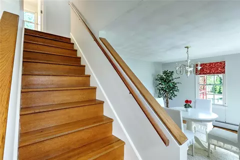 2 Central Ct, Warren, RI 02885 photo 23