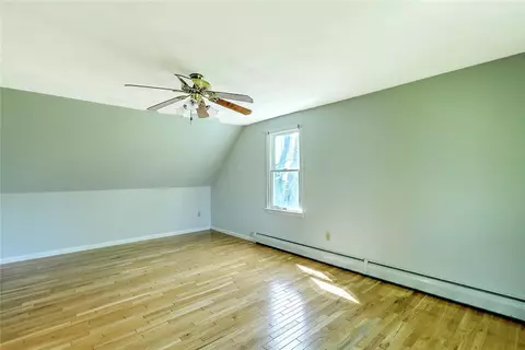 2 Central Ct, Warren, RI 02885 photo 24