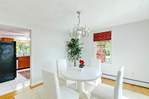 2 Central Ct, Warren, RI 02885 photo 10