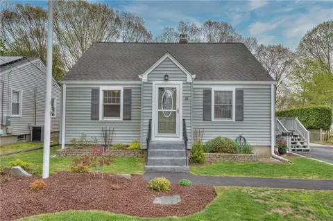 59 Howland Rd, Cranston, RI 02910
